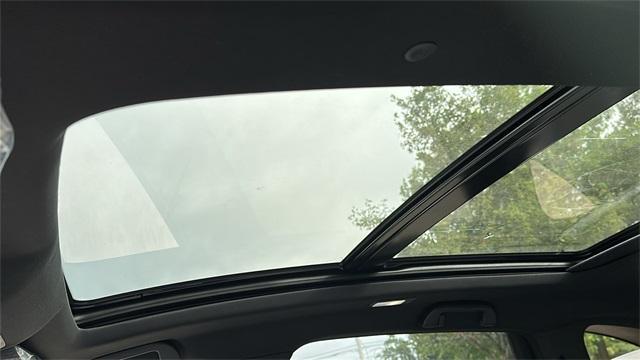 new 2025 Acura RDX car, priced at $46,650