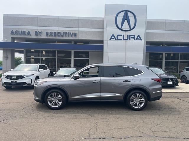used 2023 Acura MDX car, priced at $38,991