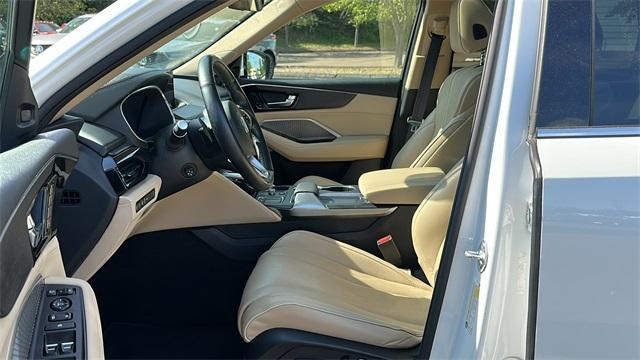 used 2022 Acura MDX car, priced at $44,495