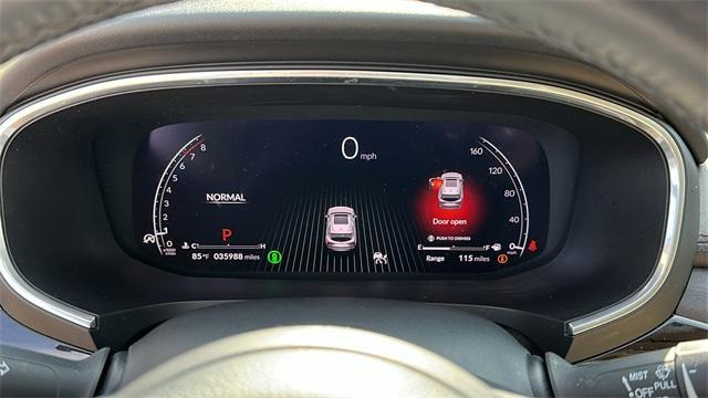 used 2022 Acura MDX car, priced at $44,495