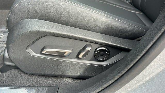 new 2025 Acura RDX car, priced at $46,050