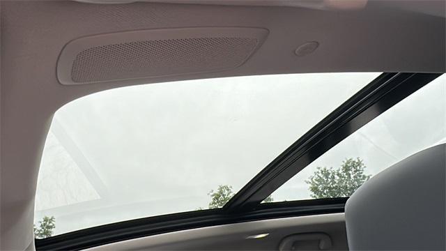 used 2022 Acura RDX car, priced at $34,988