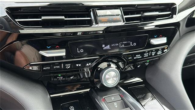 new 2025 Acura MDX car, priced at $55,350