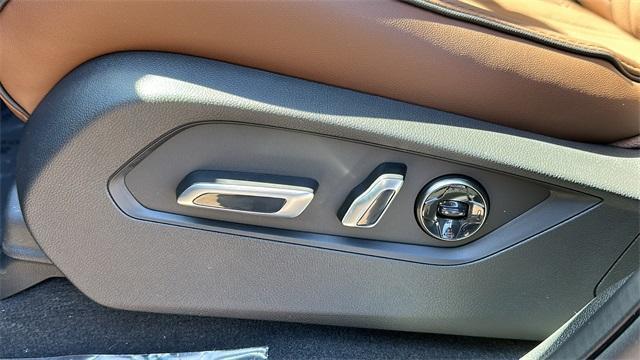new 2025 Acura MDX car, priced at $68,250