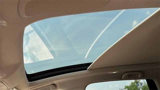 new 2025 Acura RDX car, priced at $49,250