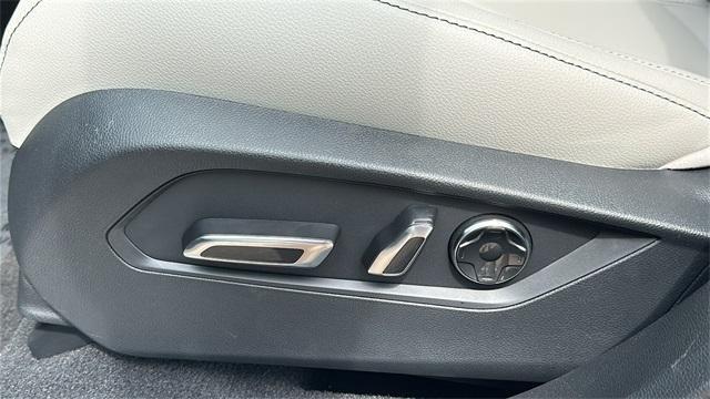 new 2025 Acura RDX car, priced at $46,650