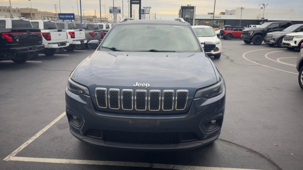 used 2019 Jeep Cherokee car