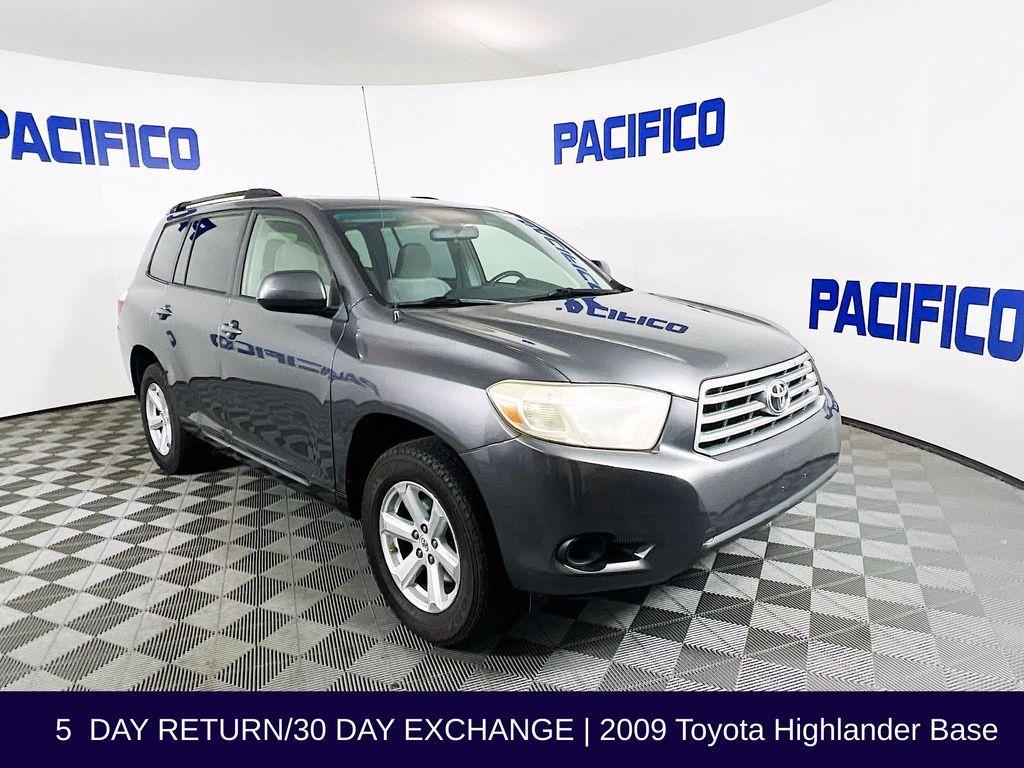 used 2009 Toyota Highlander car, priced at $7,999