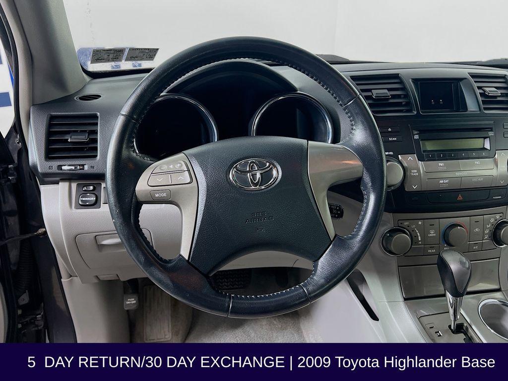 used 2009 Toyota Highlander car, priced at $7,999