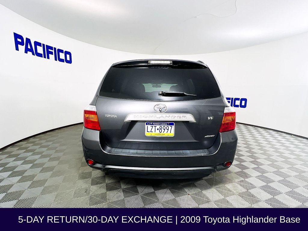 used 2009 Toyota Highlander car, priced at $7,999