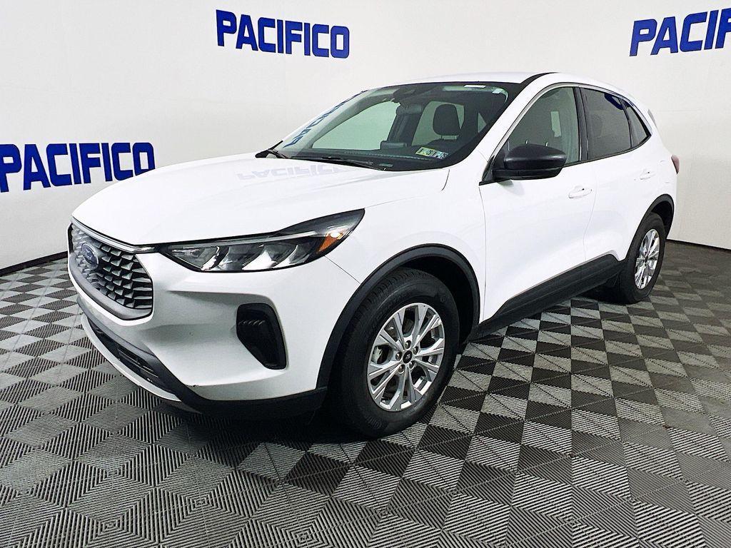 used 2023 Ford Escape car, priced at $23,999