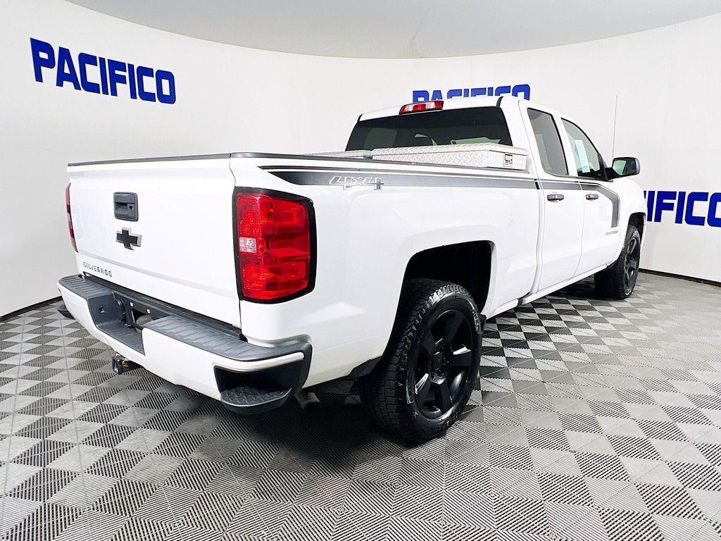 used 2018 Chevrolet Silverado 1500 car, priced at $22,499