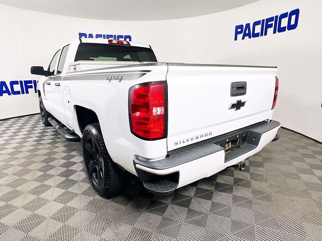 used 2018 Chevrolet Silverado 1500 car, priced at $21,599