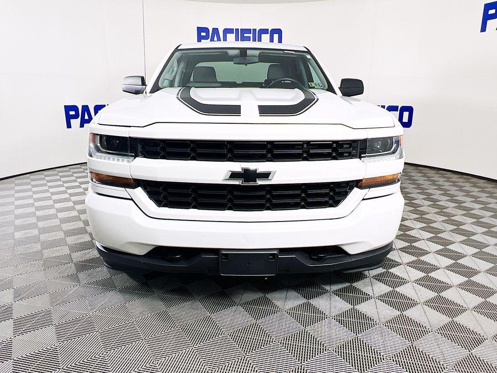used 2018 Chevrolet Silverado 1500 car, priced at $22,499