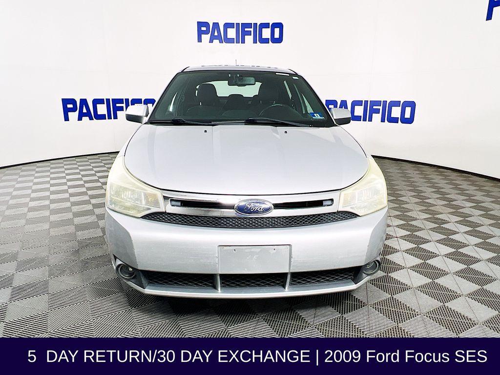 used 2009 Ford Focus car, priced at $4,899