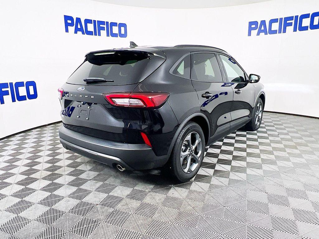 used 2025 Ford Escape car, priced at $25,599