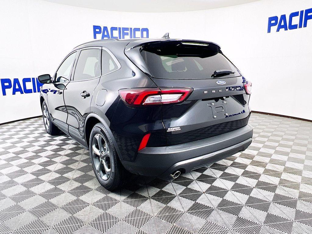 used 2025 Ford Escape car, priced at $25,599