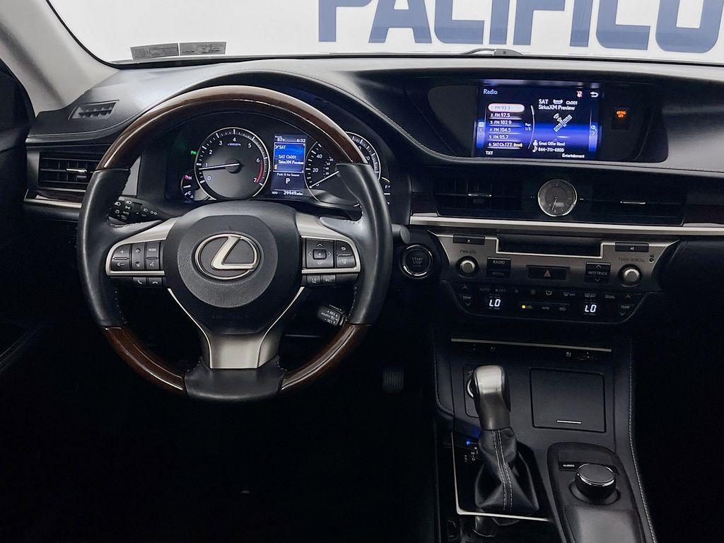 used 2018 Lexus ES 350 car, priced at $26,299