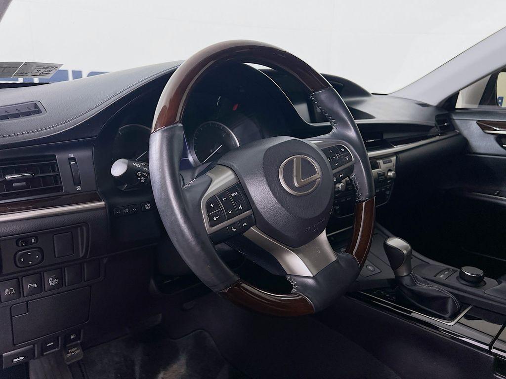used 2018 Lexus ES 350 car, priced at $26,299