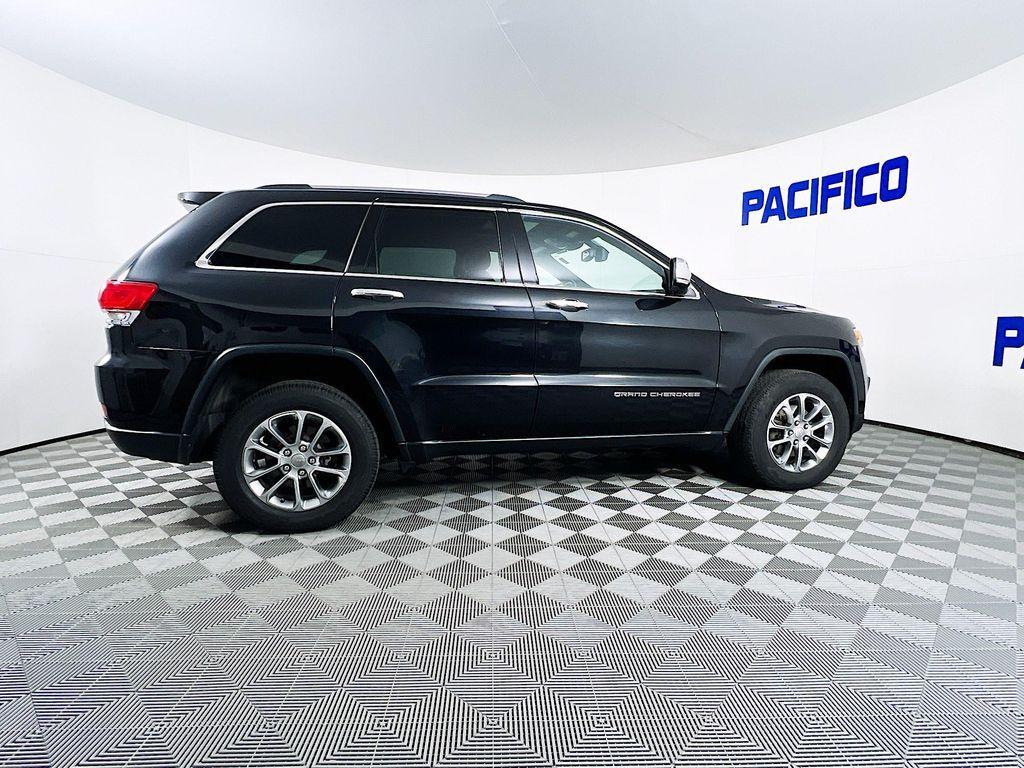 used 2015 Jeep Grand Cherokee car, priced at $10,999