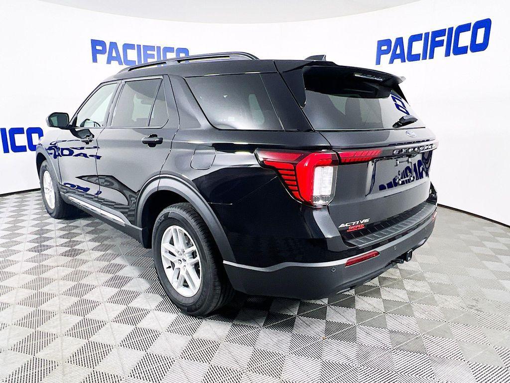 used 2025 Ford Explorer car, priced at $40,999