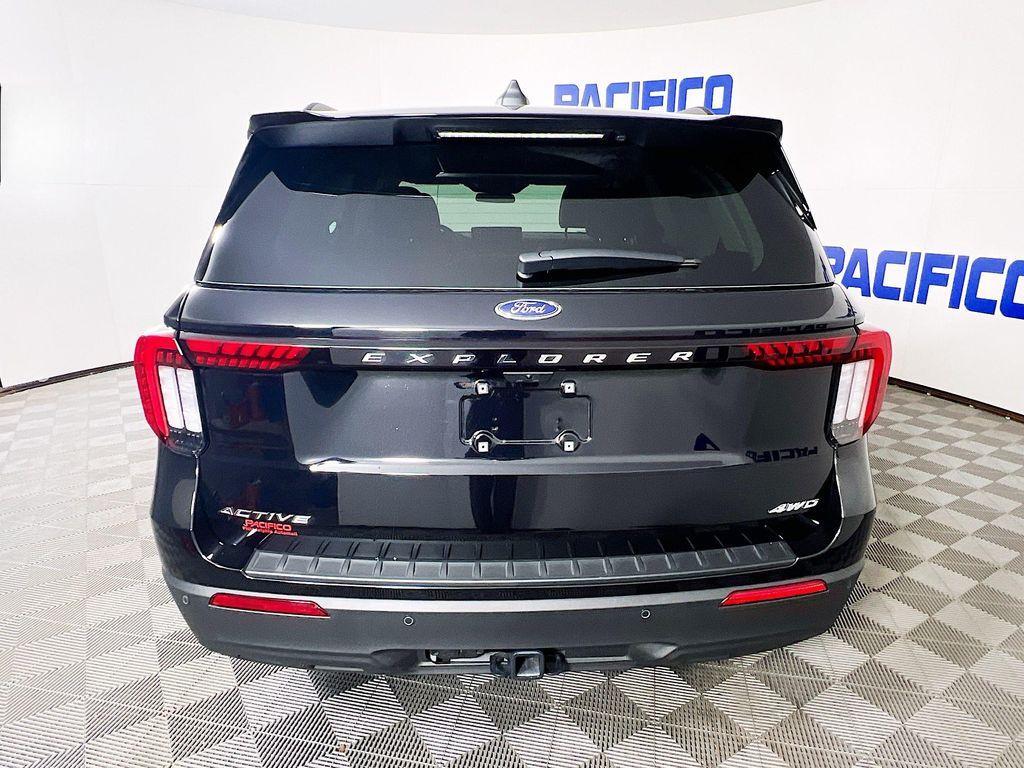used 2025 Ford Explorer car, priced at $40,999