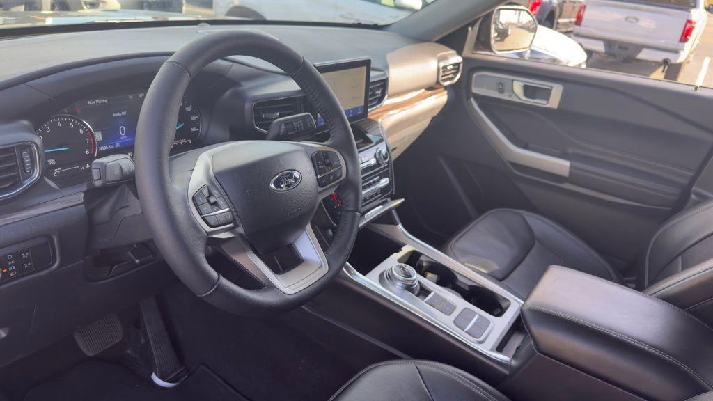 used 2024 Ford Explorer car, priced at $31,799