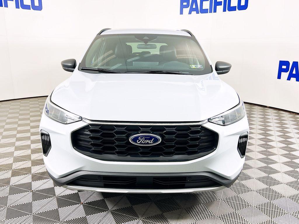 used 2025 Ford Escape car, priced at $26,999
