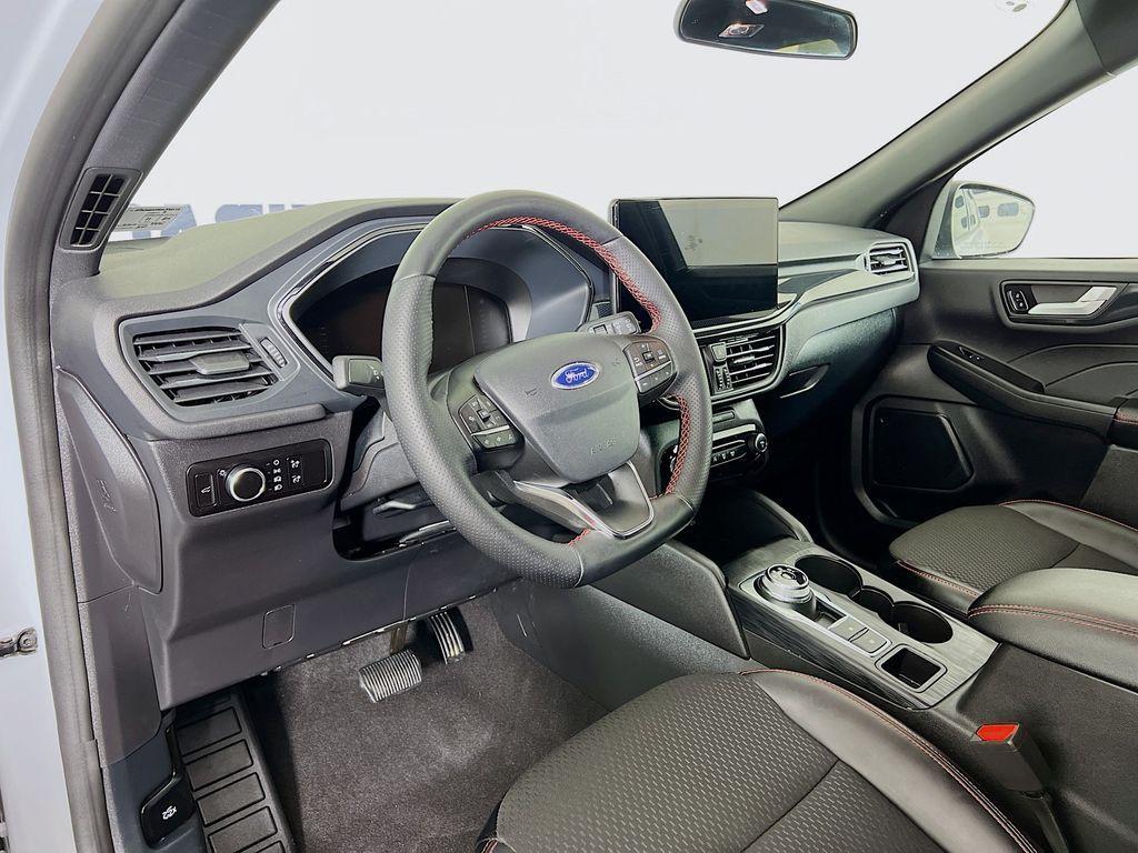 used 2025 Ford Escape car, priced at $26,999