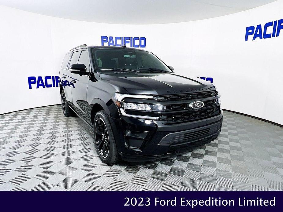 used 2023 Ford Expedition car, priced at $62,999