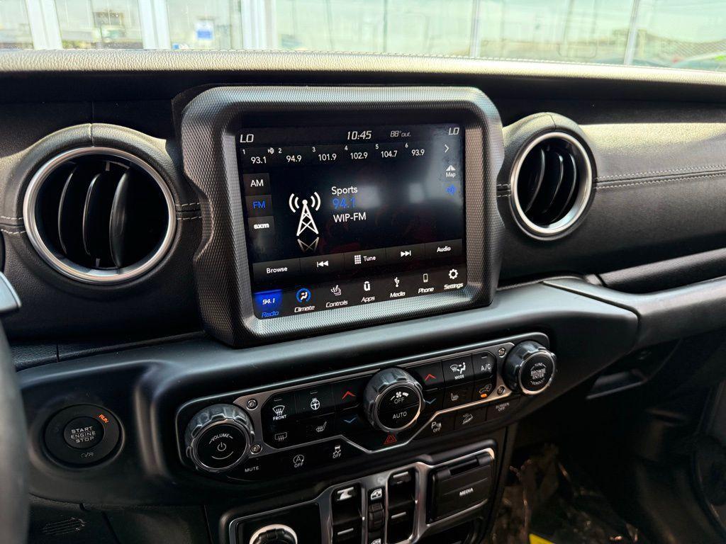 used 2019 Jeep Wrangler Unlimited car, priced at $27,499
