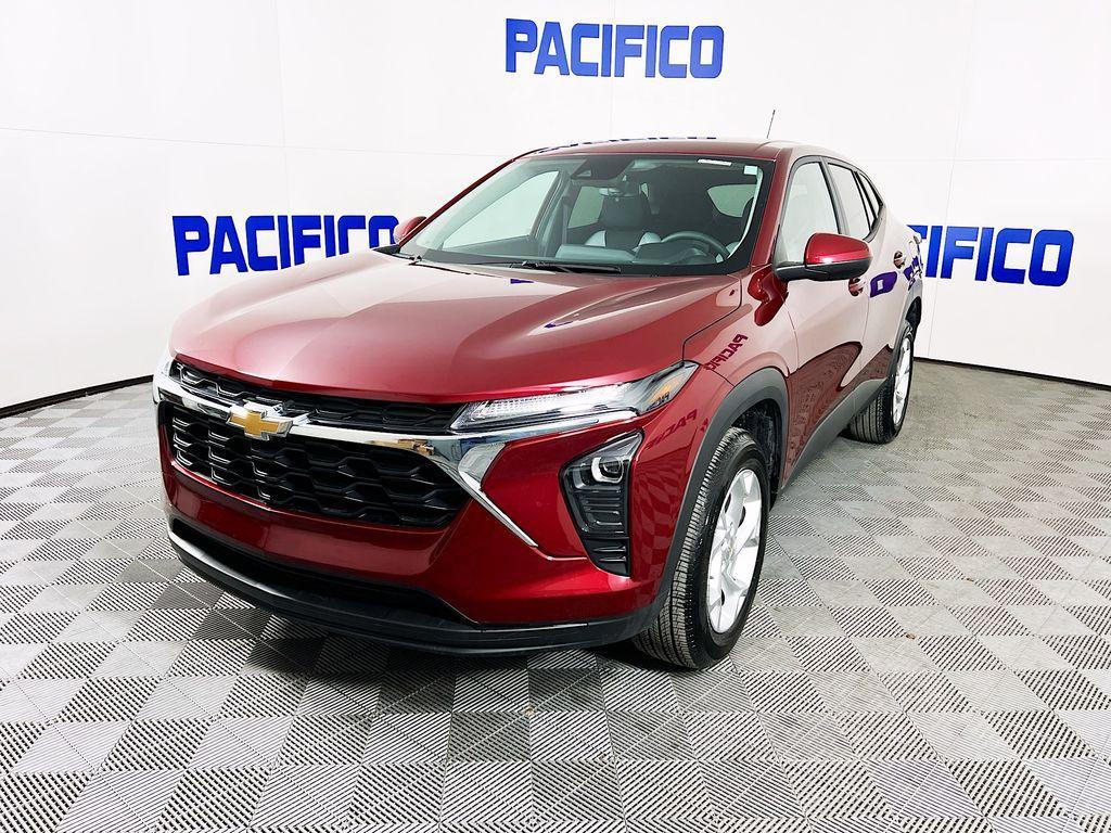 used 2024 Chevrolet Trax car, priced at $21,999