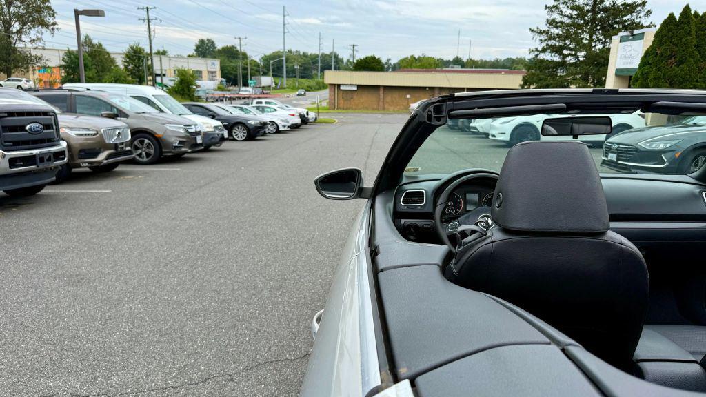 used 2010 Volkswagen Eos car, priced at $6,750