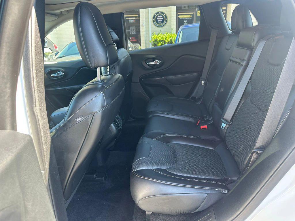 used 2015 Jeep Cherokee car, priced at $11,420