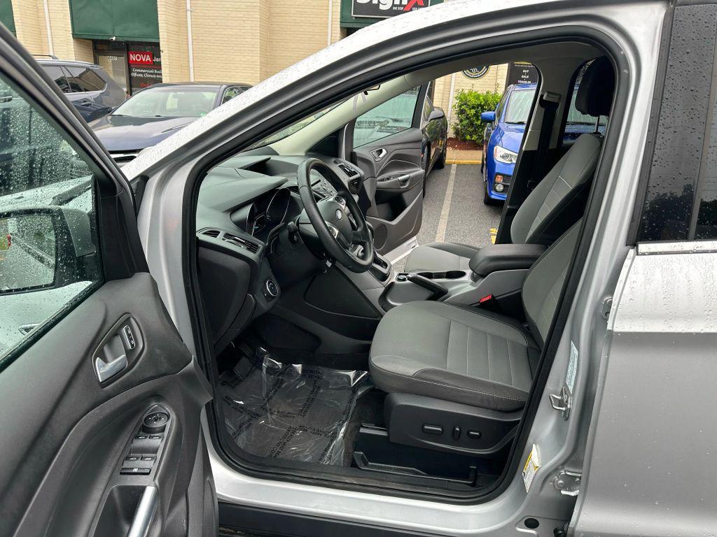 used 2015 Ford Escape car, priced at $4,995