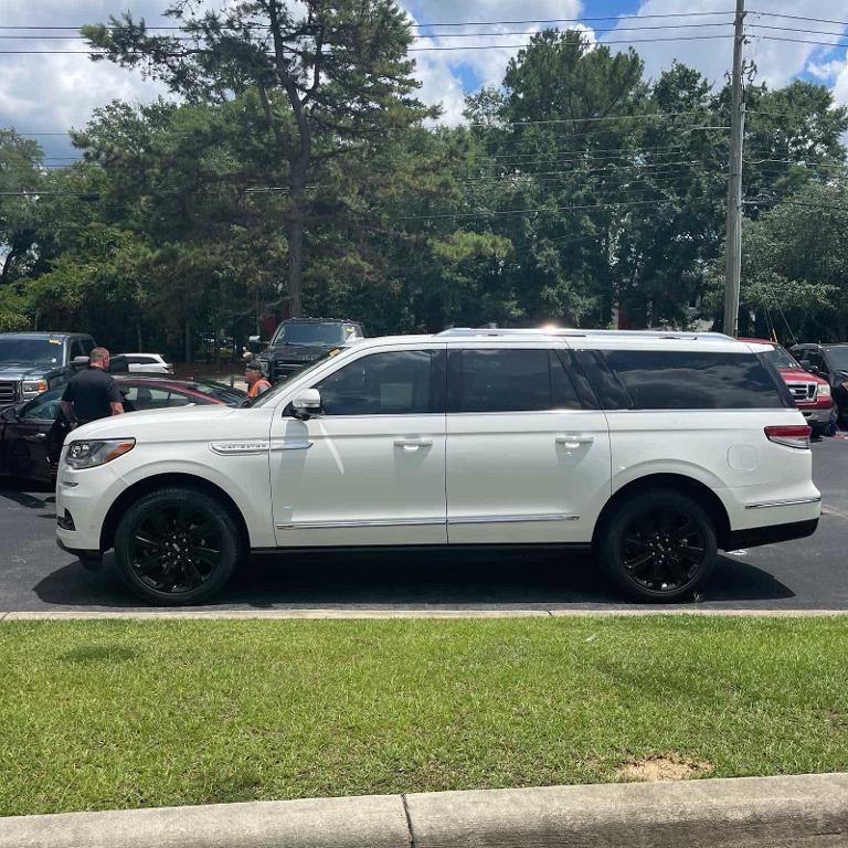 used 2023 Lincoln Navigator L car, priced at $73,995