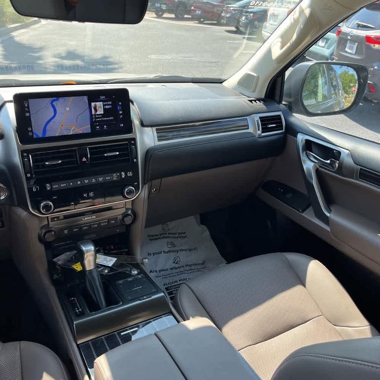 used 2022 Lexus GX 460 car, priced at $53,995