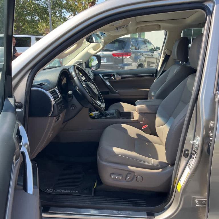 used 2022 Lexus GX 460 car, priced at $53,995