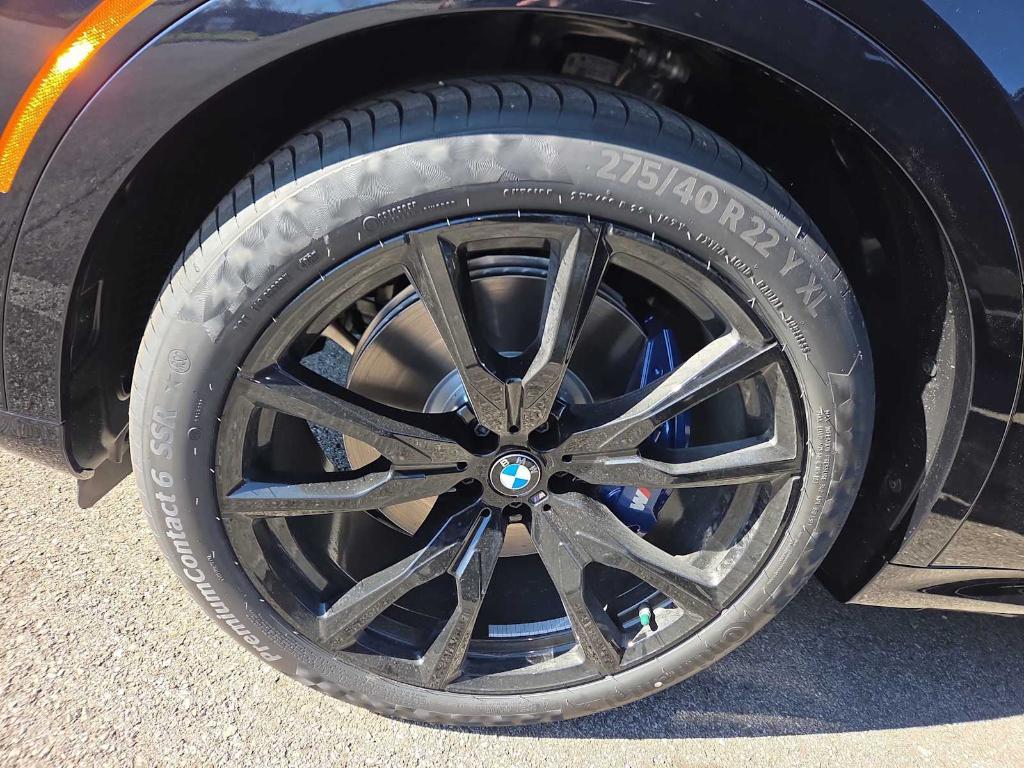 new 2026 BMW X7 car, priced at $102,835