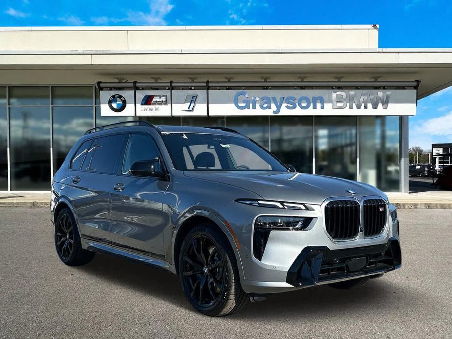 new 2025 BMW X7 car, priced at $119,040