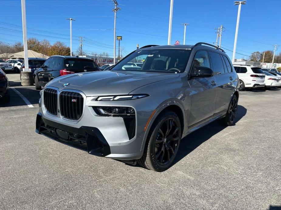 new 2025 BMW X7 car, priced at $119,040