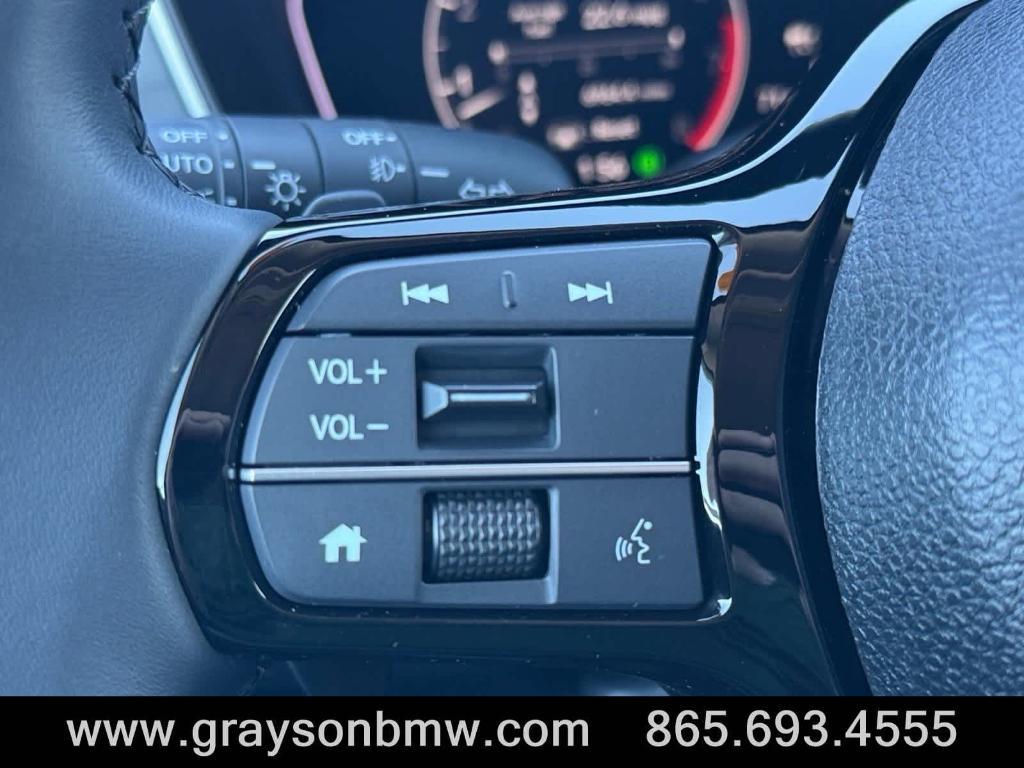 used 2025 Honda Pilot car, priced at $42,995