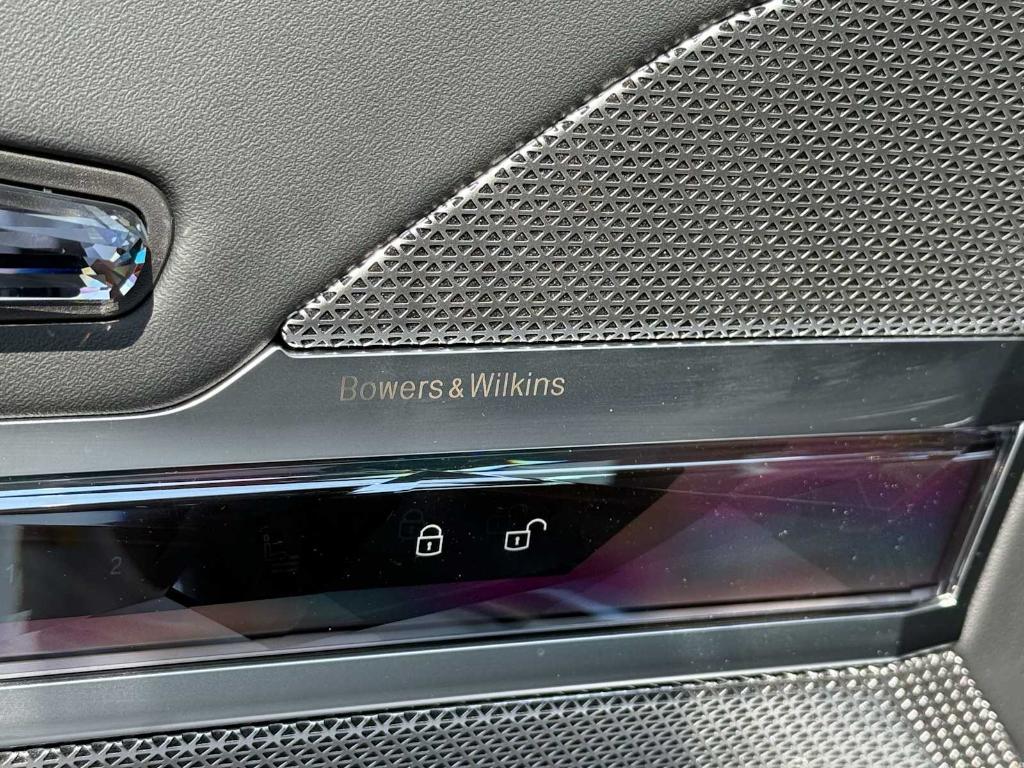 new 2025 BMW i7 car, priced at $120,575