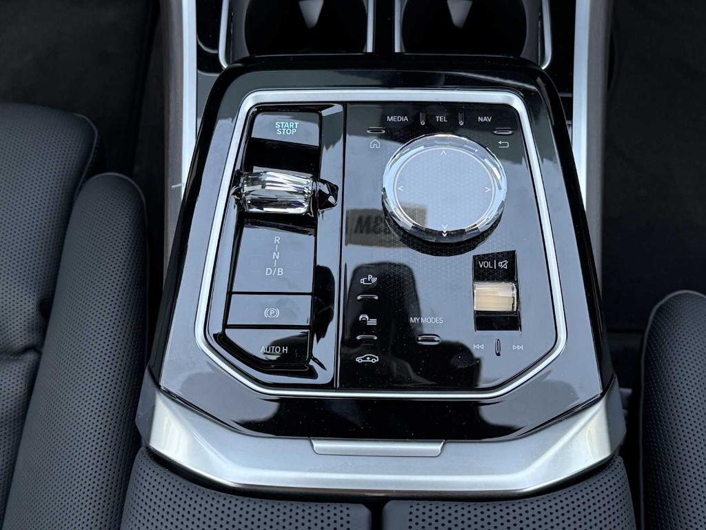new 2025 BMW i7 car, priced at $120,575