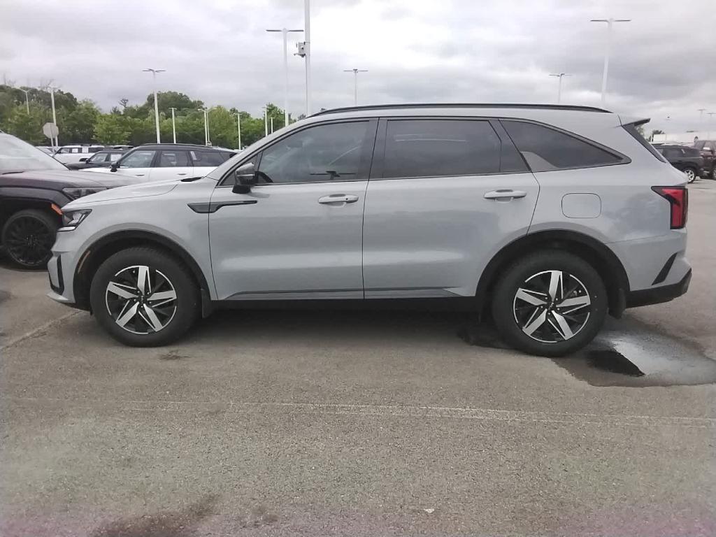 used 2023 Kia Sorento car, priced at $30,995