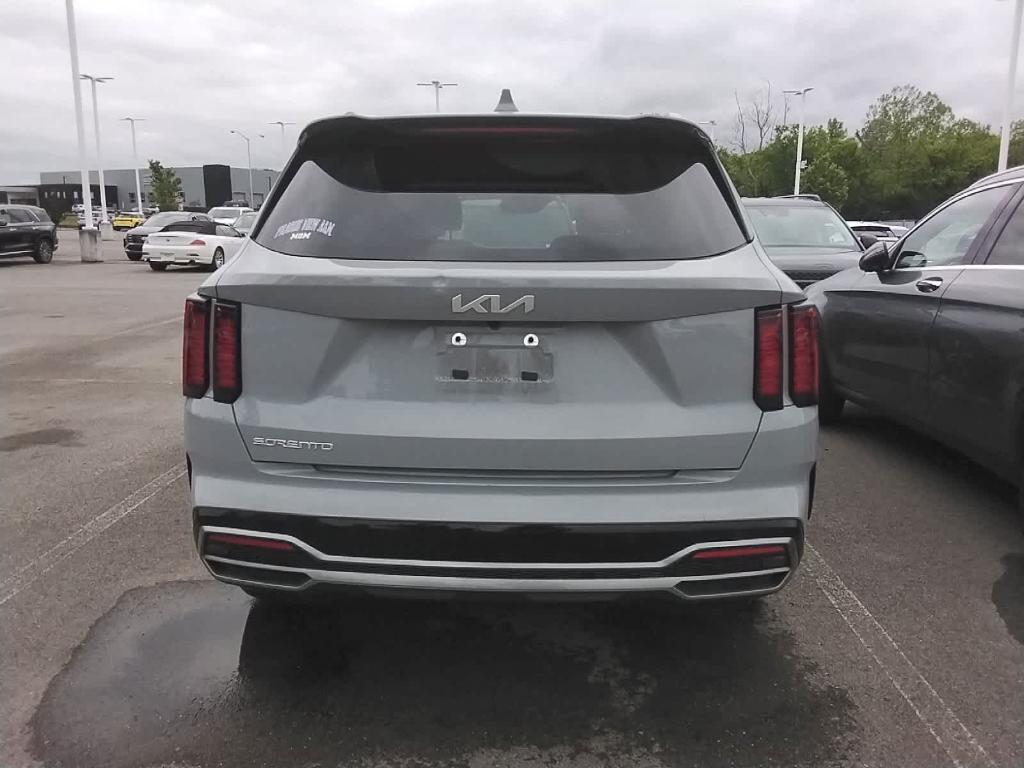 used 2023 Kia Sorento car, priced at $30,995