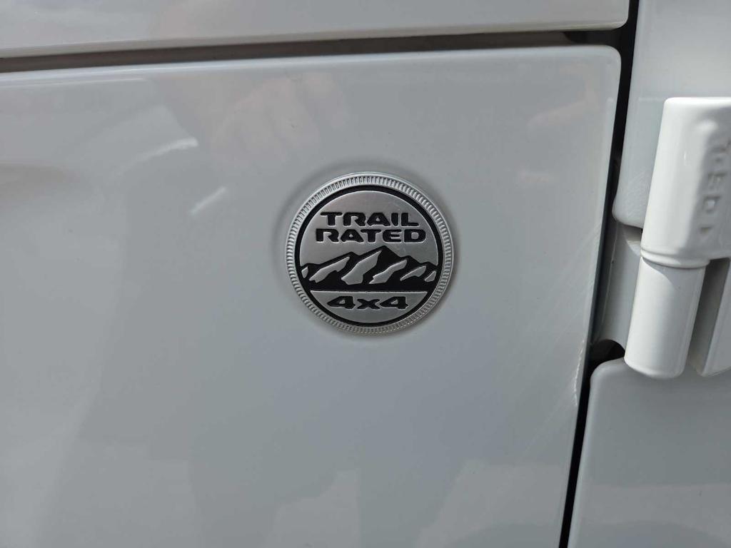 used 2020 Jeep Gladiator car, priced at $29,386