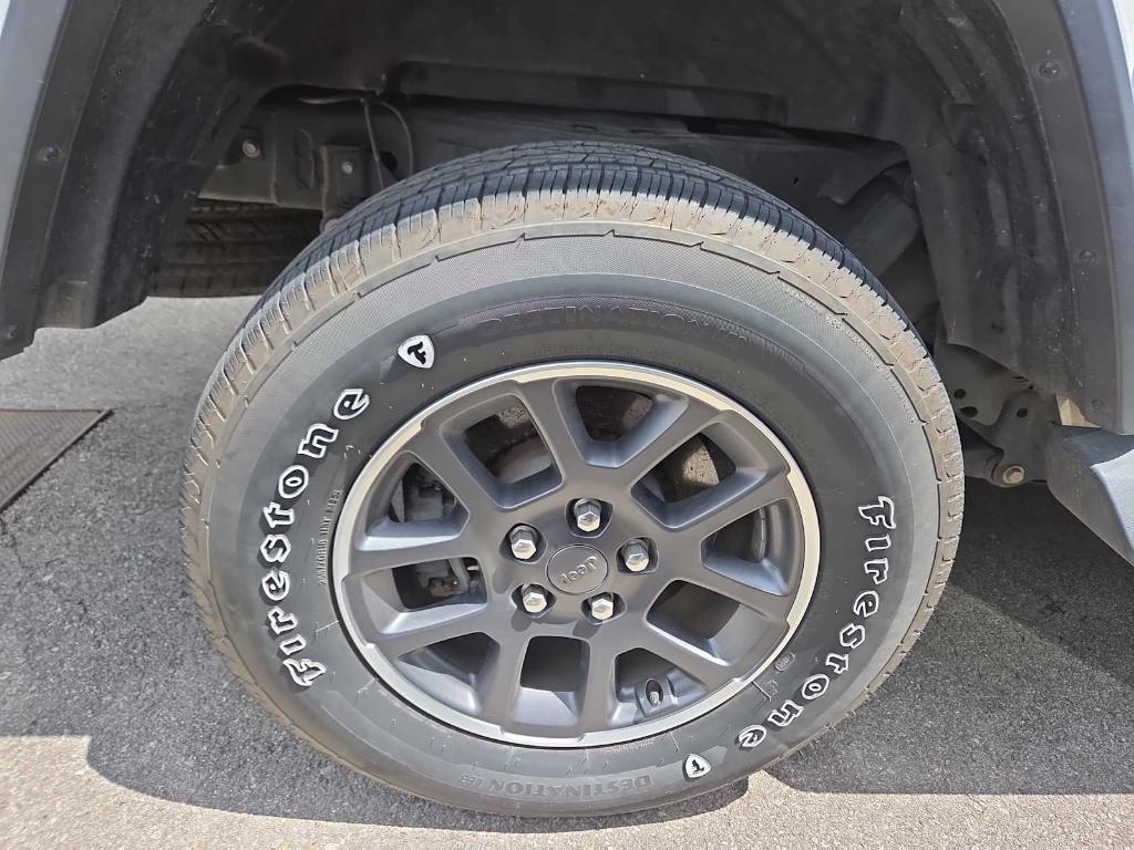 used 2020 Jeep Gladiator car, priced at $29,386