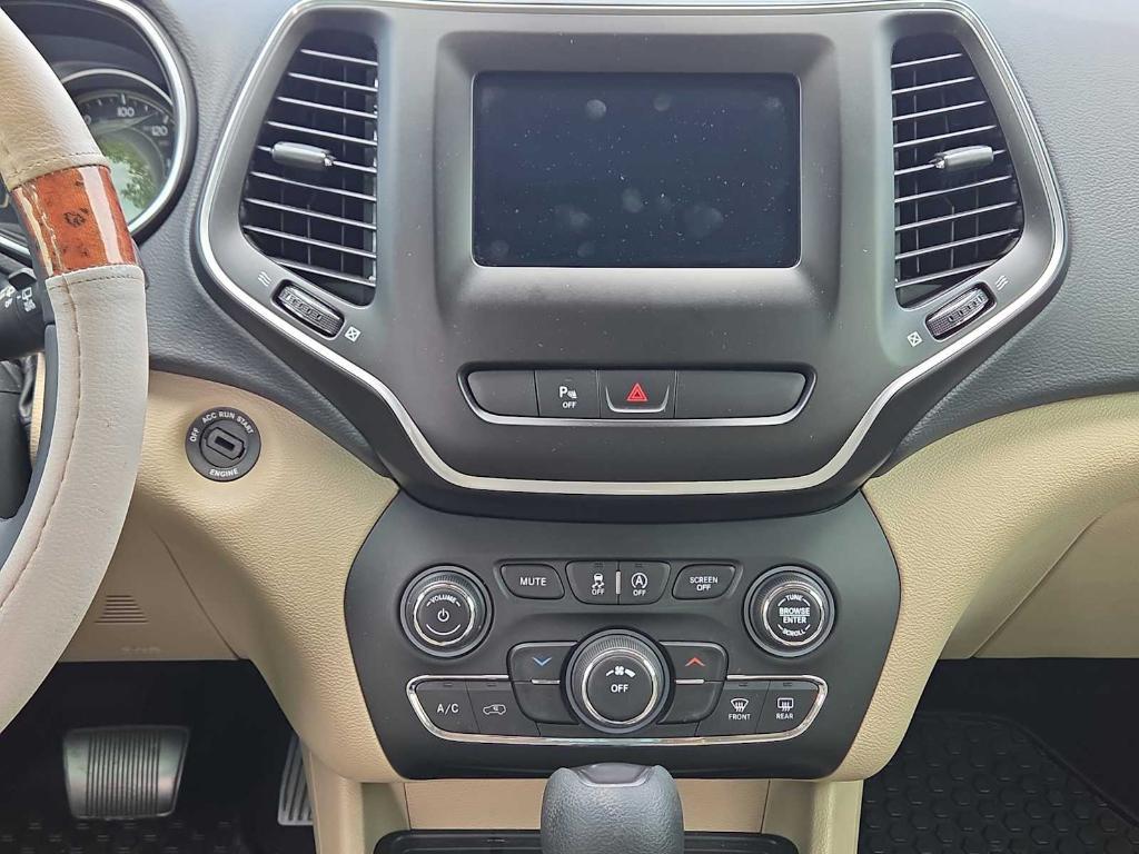 used 2020 Jeep Cherokee car, priced at $22,995