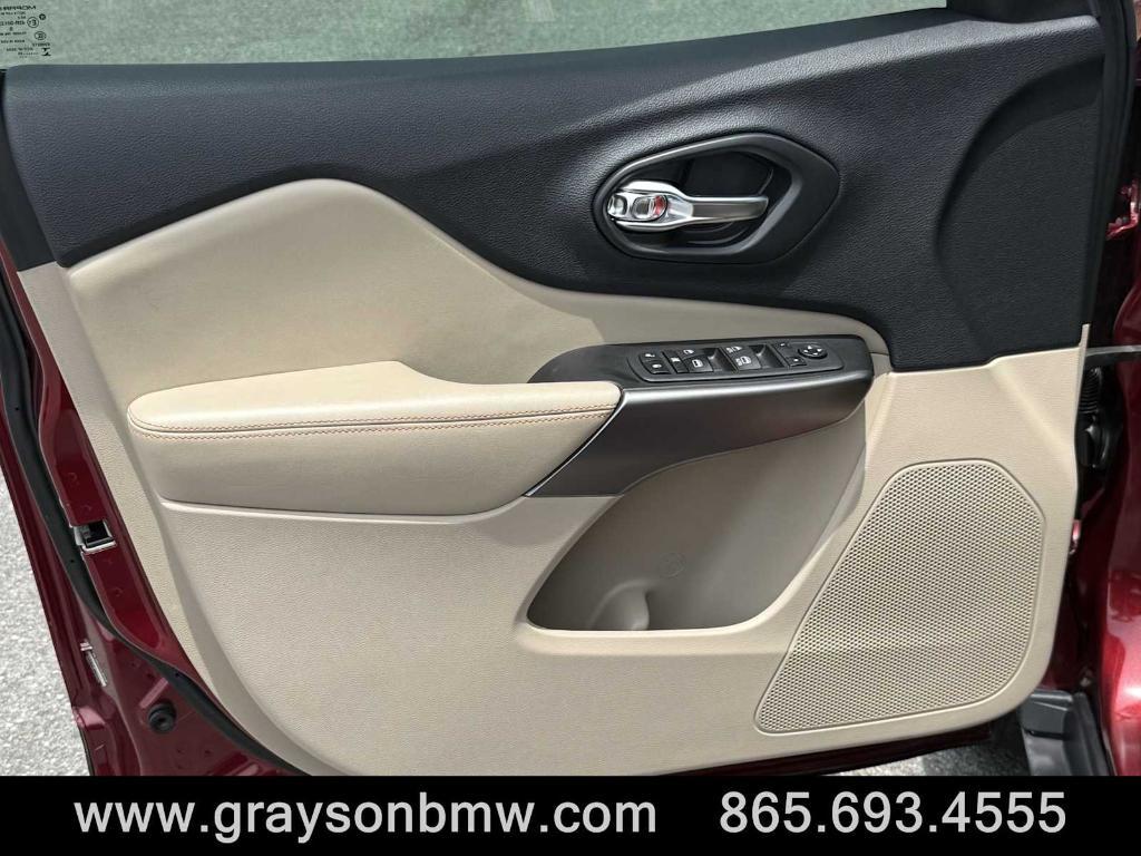 used 2020 Jeep Cherokee car, priced at $19,941